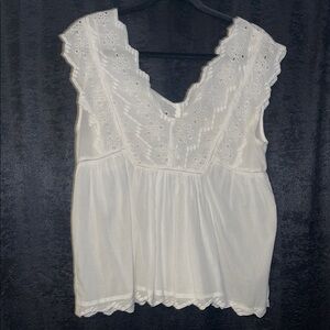 Lucky Brand White Eyelet Short Sleeve Top